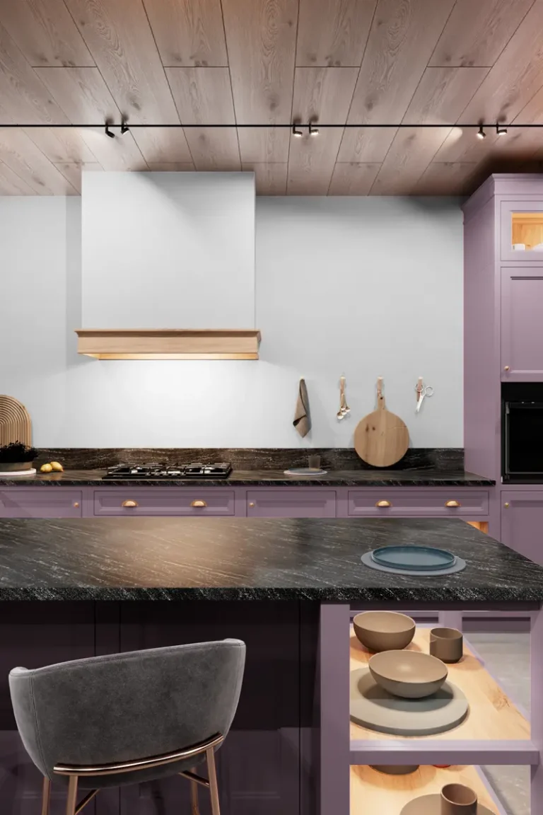 Большая неоклассическая кухня JG Кристи Честер с фиолетовыми фасадами