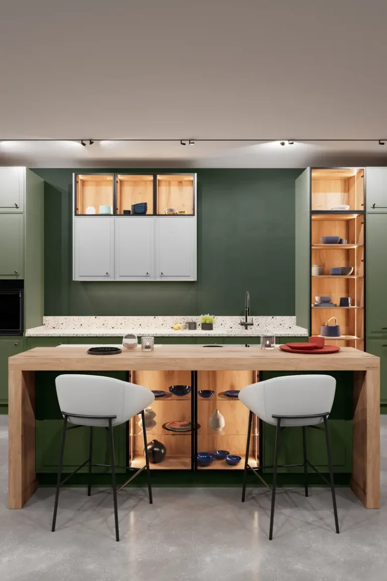 JG кухня Альма с зелеными и белыми фасадами